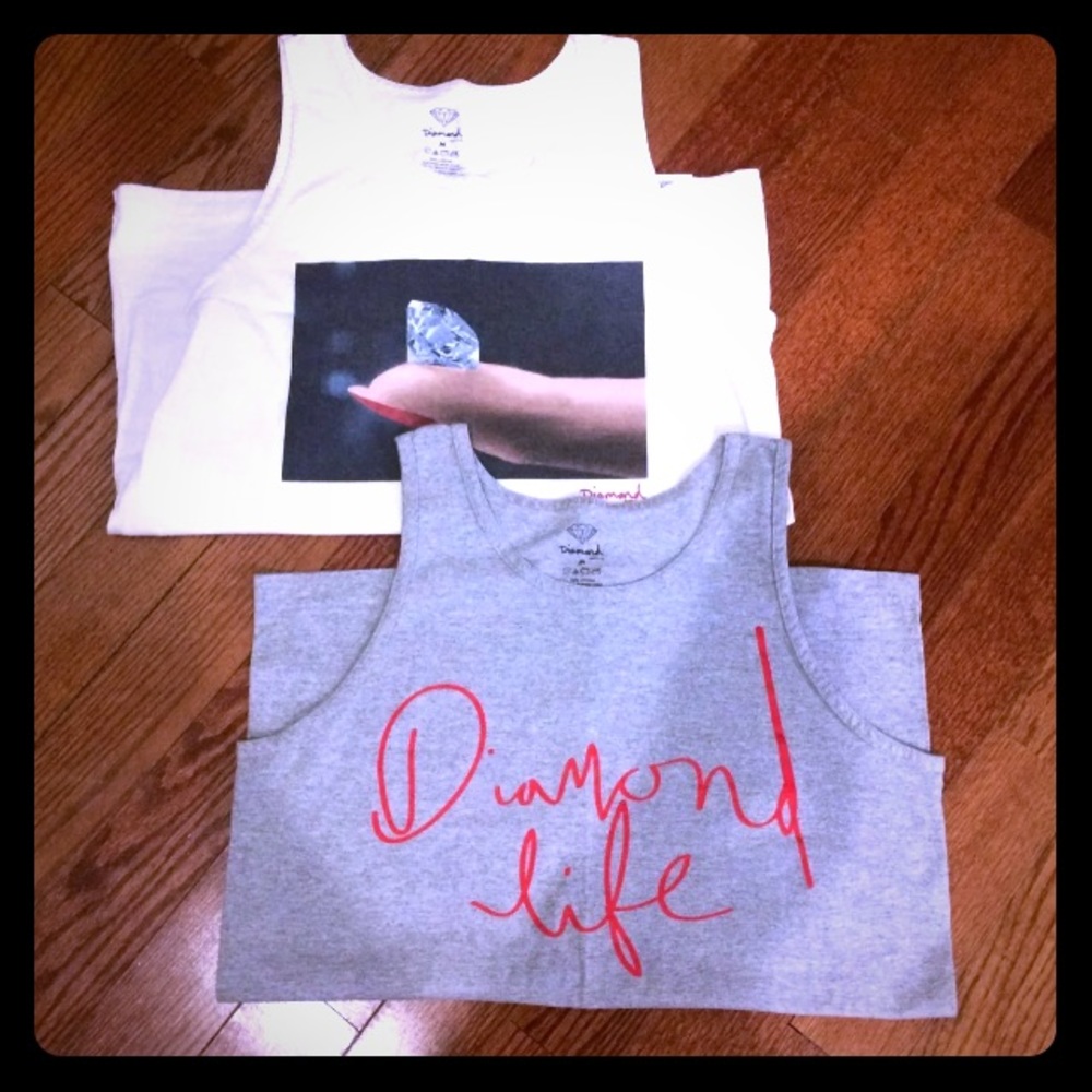 💎Bundle of 2 Diamond Supply Co Tanks💎